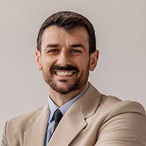 Headshot_Small_1